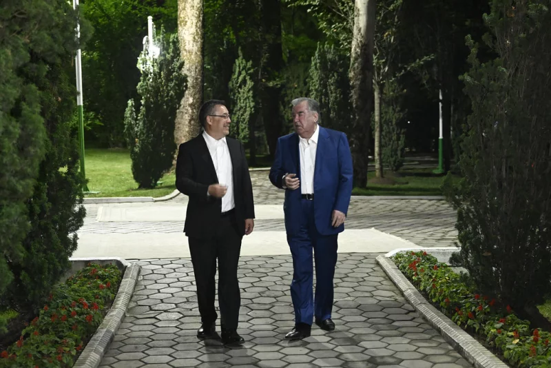 Боздиди Сарони давлатҳои Тоҷикистону Қирғизистон аз Бӯстонсаройи шаҳрии Ҳукумати Ҷумҳурии Тоҷикистон