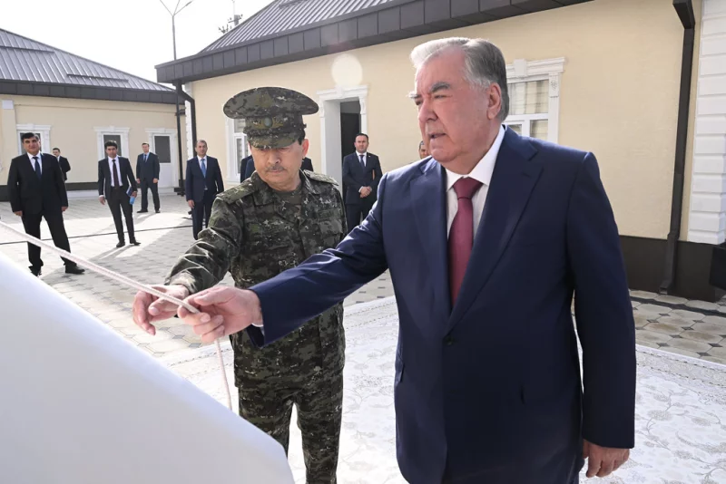 Ифтитоҳи бинои шуъбаи Кумитаи давлатии амнияти миллӣ дар шаҳри Ваҳдат