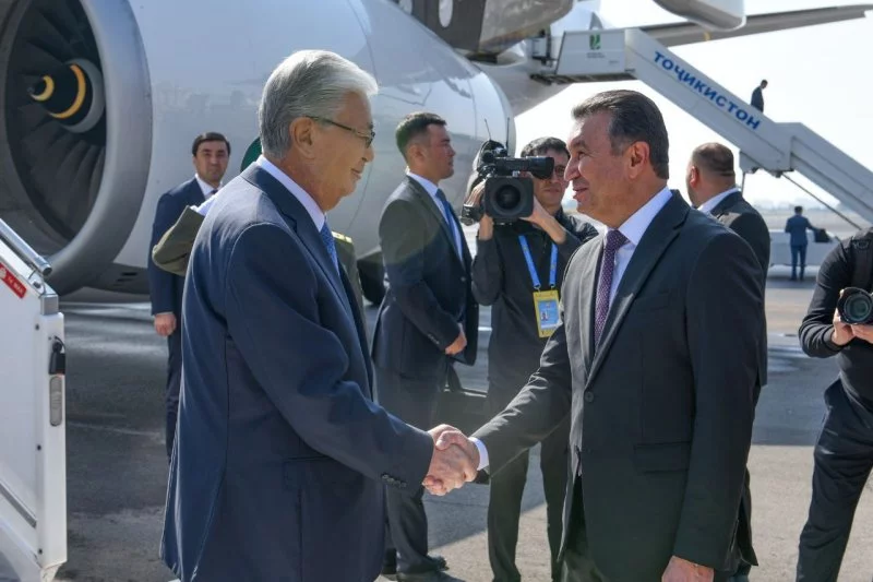 Президенти Қазоқистон Қосим-Жомарт Токаев бо сафари корӣ ба Тоҷикистон ташриф овард